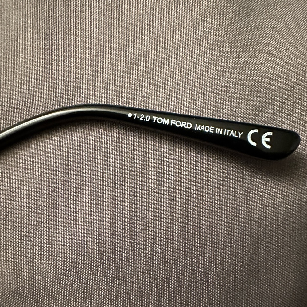 Tom Ford Sunglasses - Picture 5 of 5